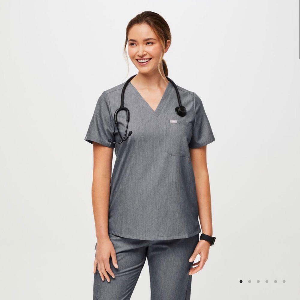 Figs Catarina™ One-Pocket Scrub Top